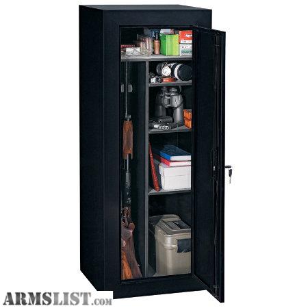 ARMSLIST  For Sale: 18 gun safe or 10 gun safe with shelves