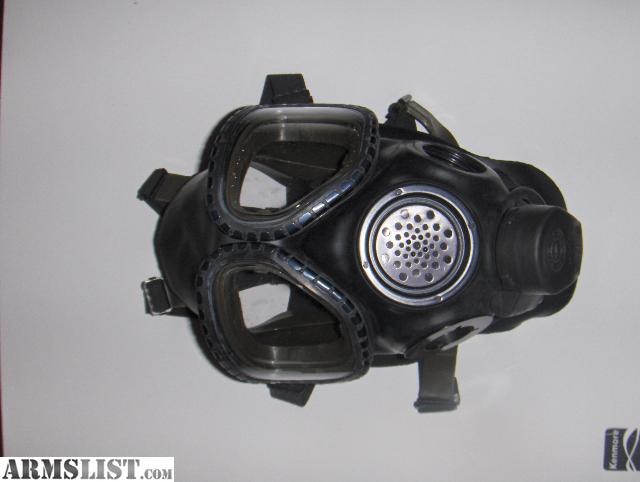 ARMSLIST - For Sale: US Army issue M40 gas mask with carrying bag